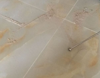 七里河瓷砖空鼓维修公司分享粘合剂选择不当在瓷砖铺贴过程中可能导致以下问题