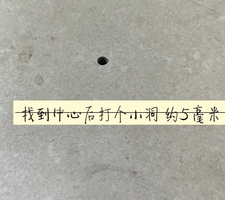 七里河瓷砖空鼓维修公司专业解答在瓷砖铺贴过程中，如果砂料搅拌不均匀，将会带来以下问题